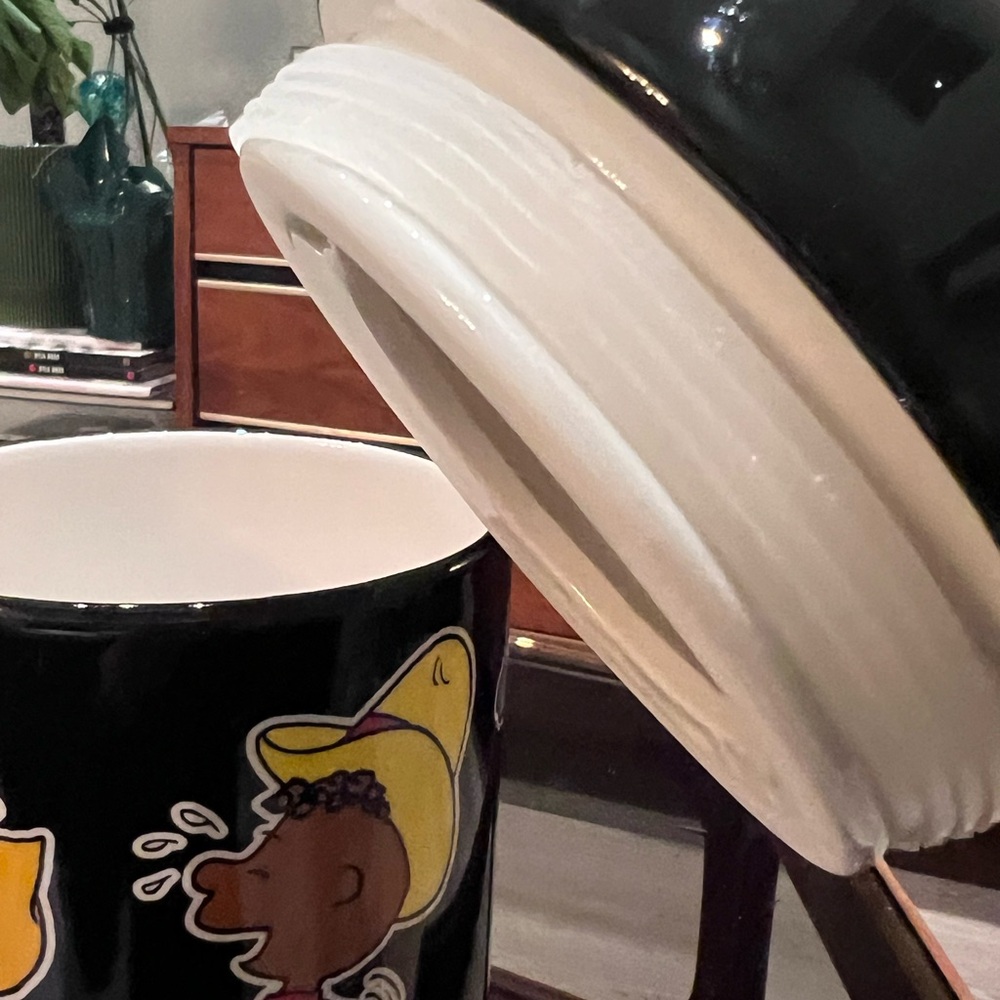 Peanuts "Happiness is Halloween" Cookie Jar - Picture 6 of 8